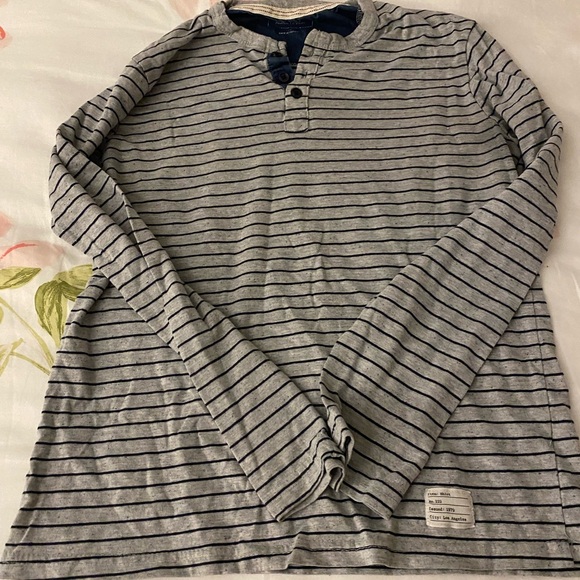 Bundle of 4 Mens tee shirts size small - Picture 4 of 4